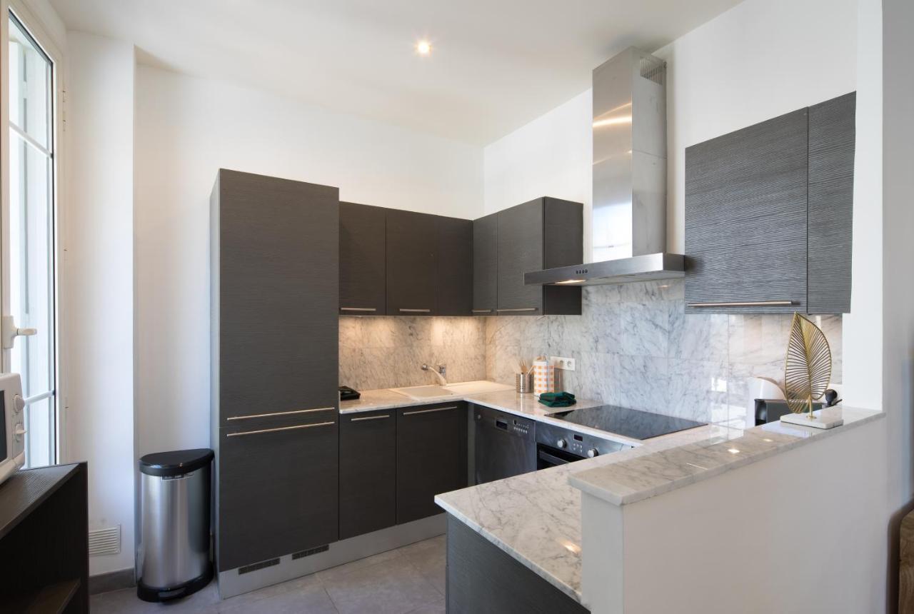 Apartment Emilia นีซ ภายนอก รูปภาพ